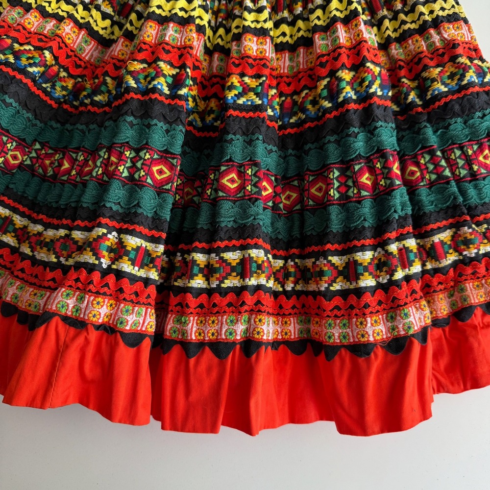 VTG Ribbon Ric Rac Flounce Colorful Red Black Rainbow Handmade Fiesta Skirt S - Picture 4 of 10